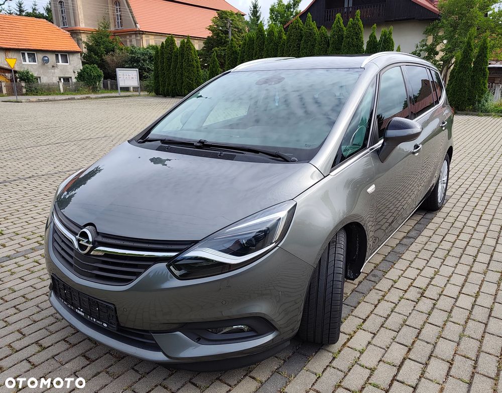 Opel Zafira 2.0 D (CDTI ecoFLEX) Start/Stop Innovation - 2