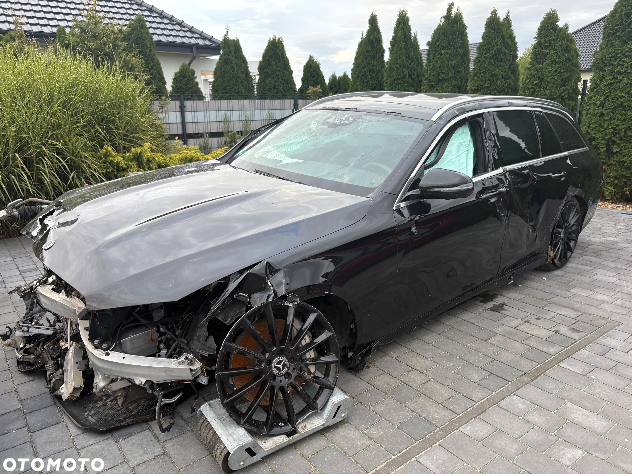 Mercedes-Benz Klasa E 400 d 4Matic T 9G-TRONIC Avantgarde - 20