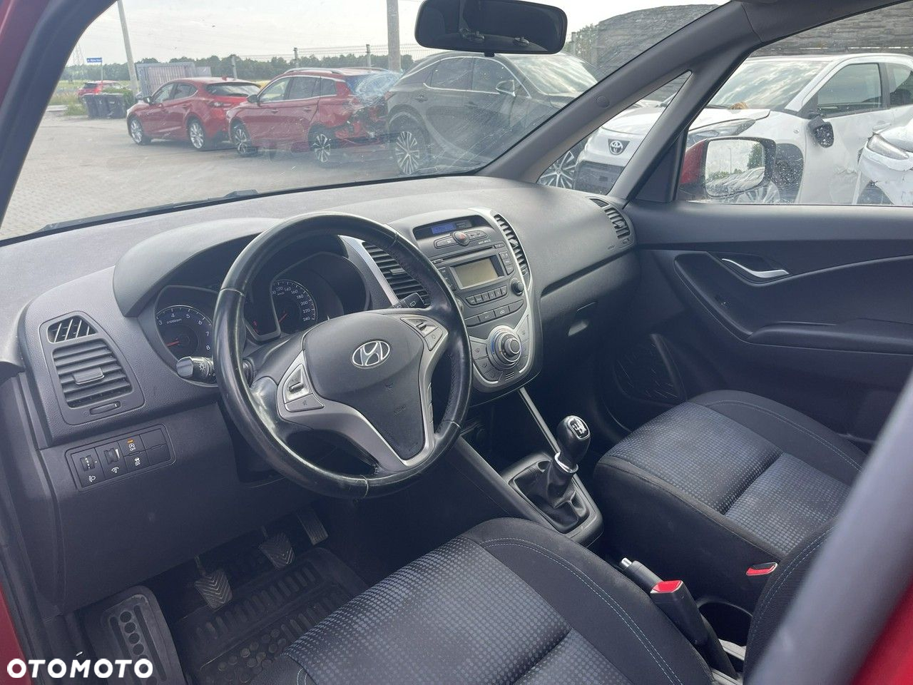 Hyundai ix20 1.6 blue YES - 5