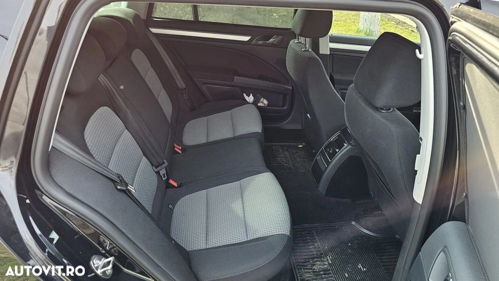 Skoda Superb 2.0 TDI Elegance DSG - 12