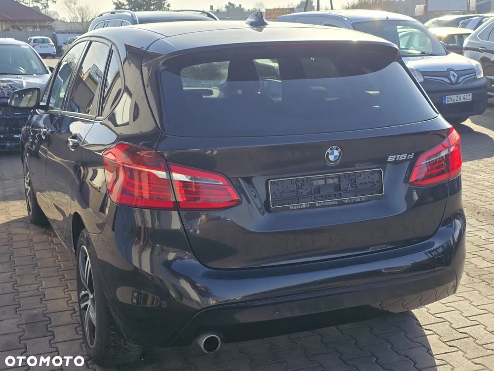 BMW Seria 2 216d Sport Line - 4
