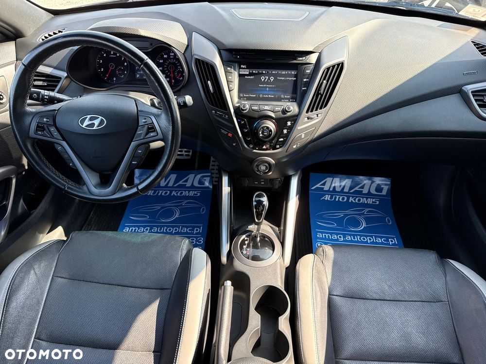Hyundai Veloster - 21