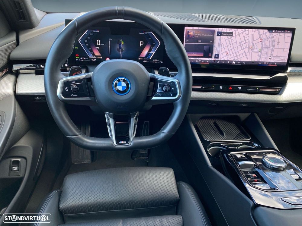 BMW 530 e Pack Desportivo M - 6