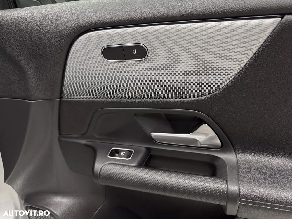 Mercedes-Benz GLA 180 d 8G-DCT Style - 23