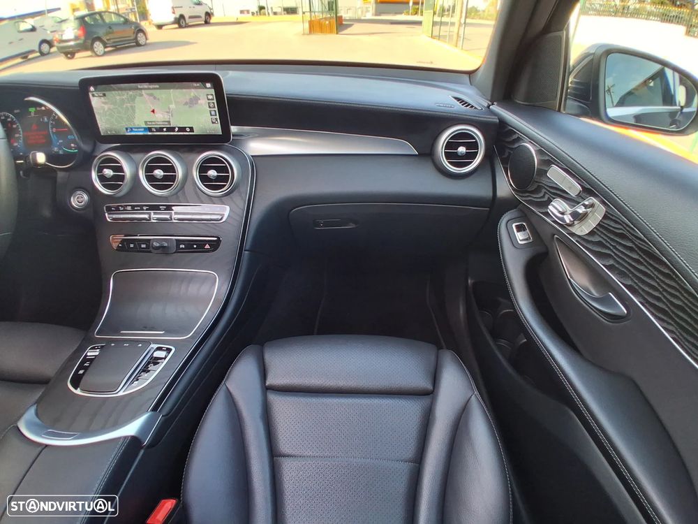 Mercedes-Benz GLC 300 e 4Matic - 21