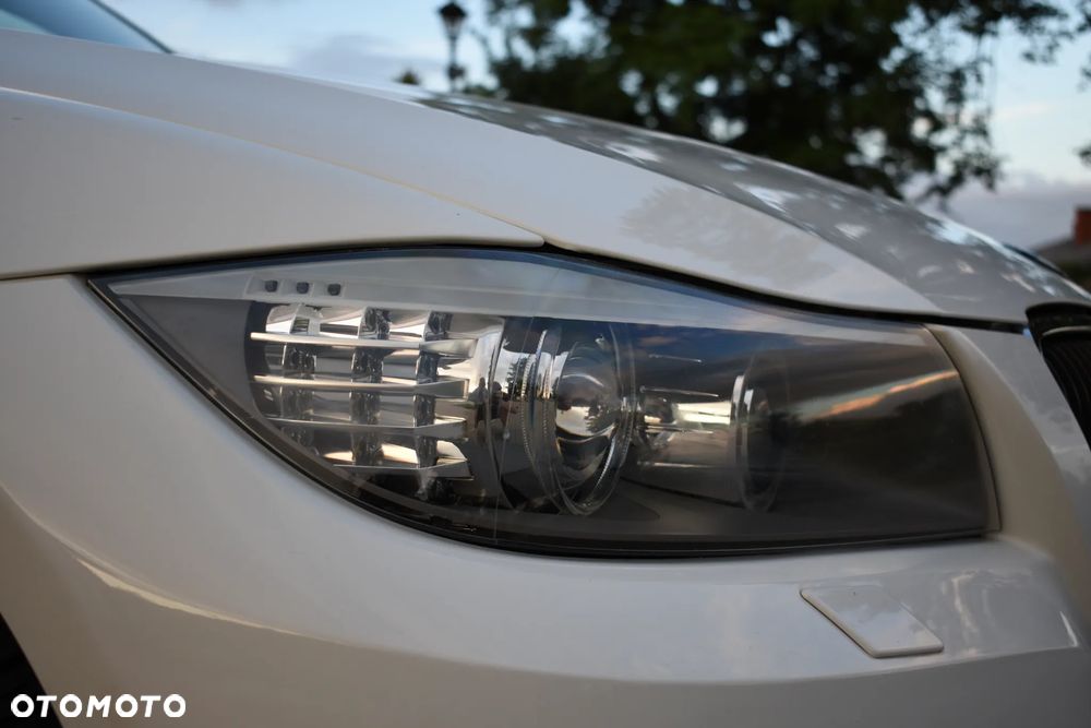 BMW Seria 3 318d - 21