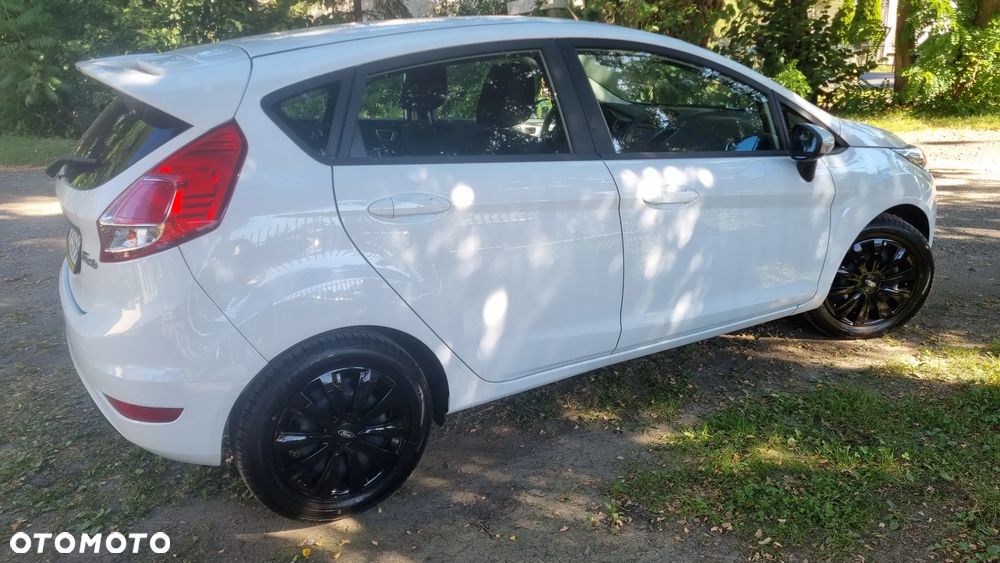 Ford Fiesta 1.25 Ambiente EU5 - 16