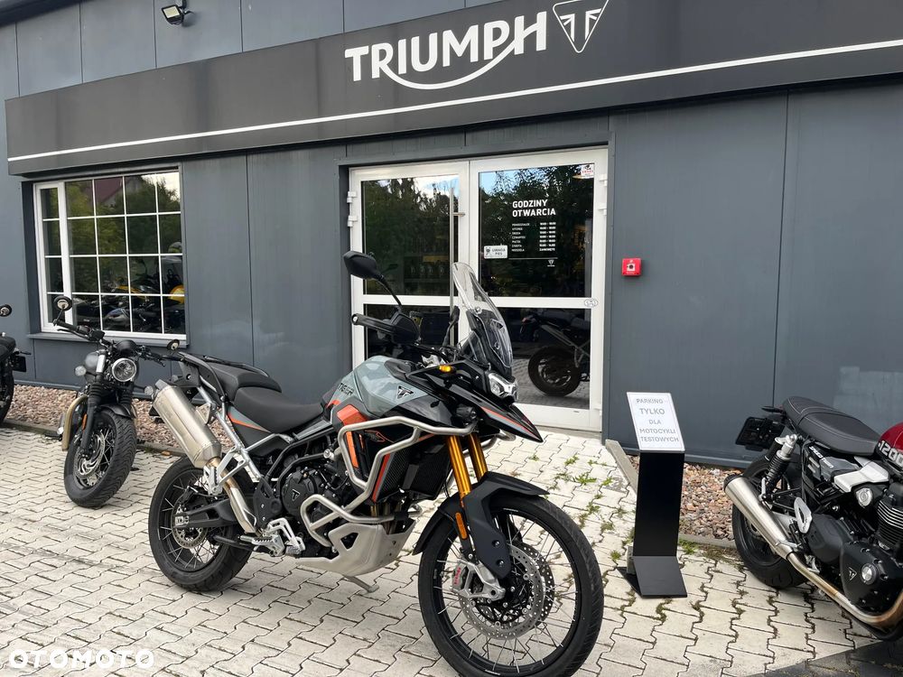 Triumph Tiger - 2