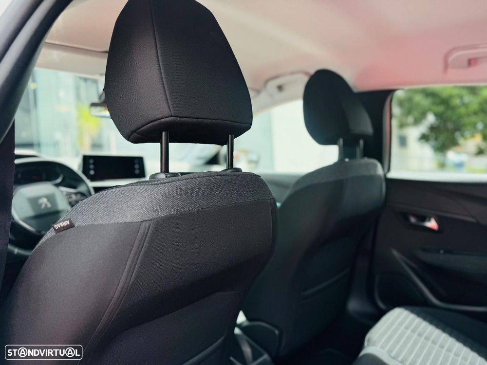 Peugeot 208 1.2 PureTech SE Style - 31