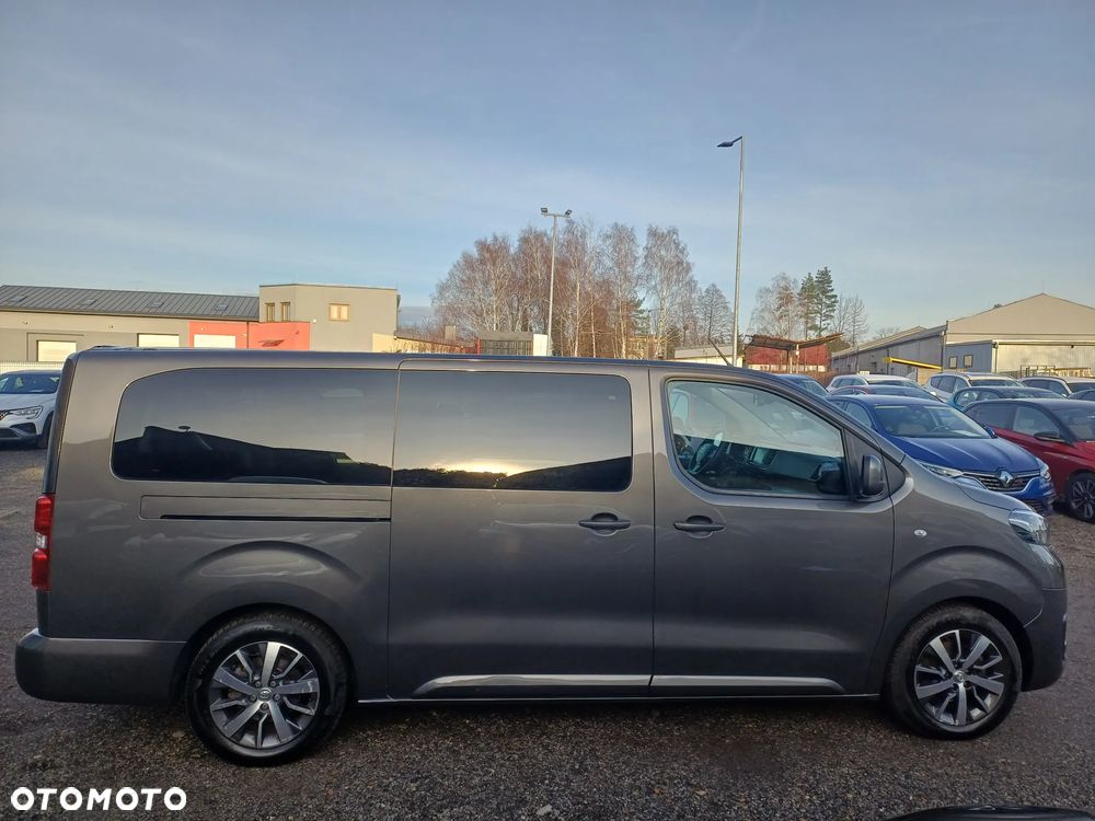 Toyota Proace Verso 2,0-l-D-4D L2 (8-Si.) Family - 7