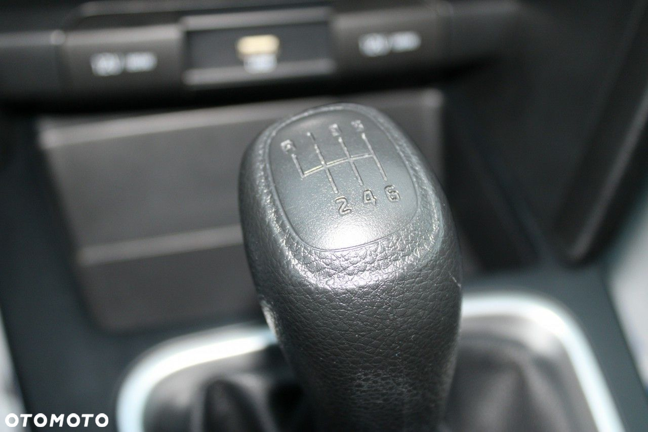 Kia Ceed - 25