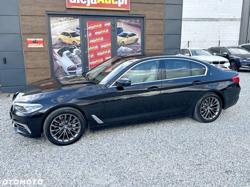 BMW Seria 5 530e iPerformance xDrive Luxury Line - 1