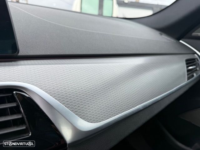 BMW 520 d Pack M Auto - 32