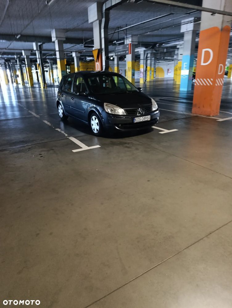 Renault Scenic 1.9 dCi FAP Conquest - 4
