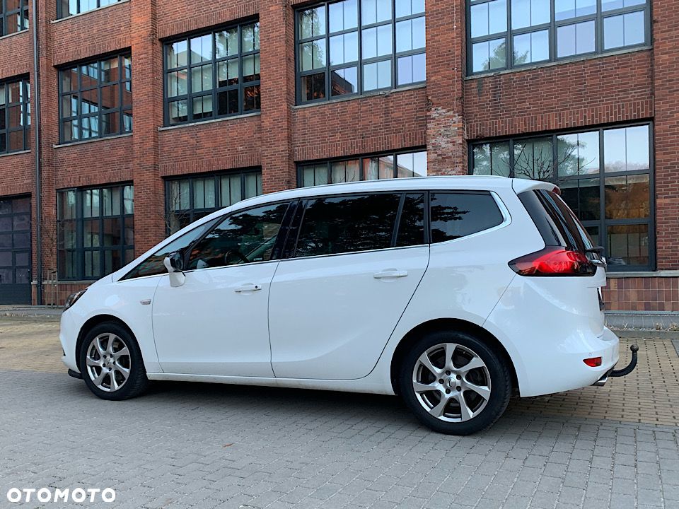 Opel Zafira - 8