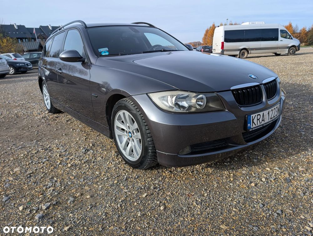 BMW Seria 3 318d - 2