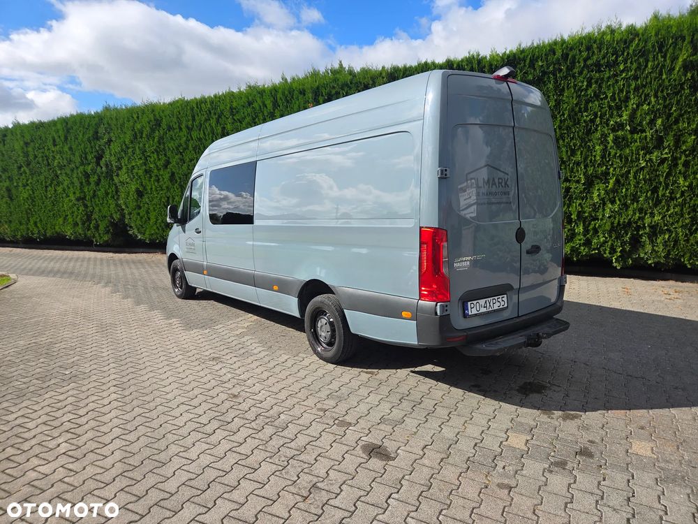 Mercedes-Benz Sprinter - 2