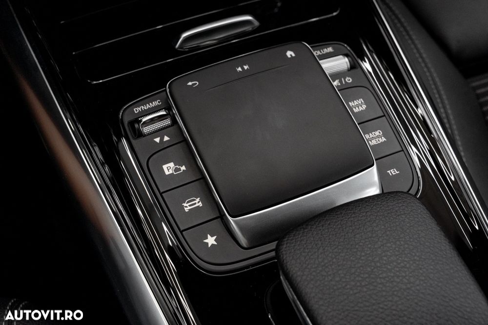 Mercedes-Benz GLA 200 4MATIC 8G-DCT Progressive - 35