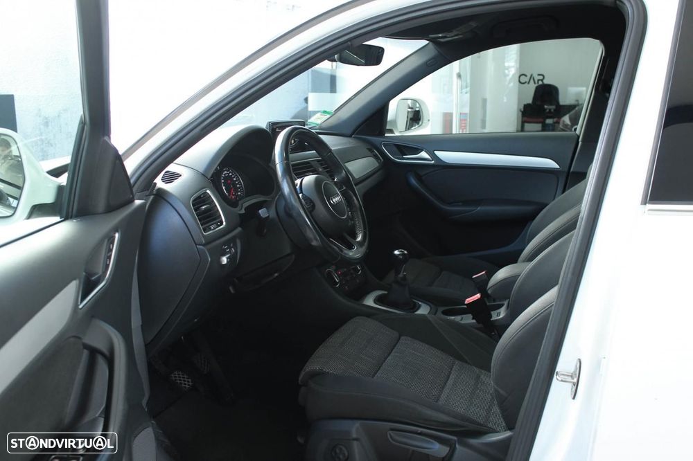 Audi Q3 2.0 TDI Sport - 11