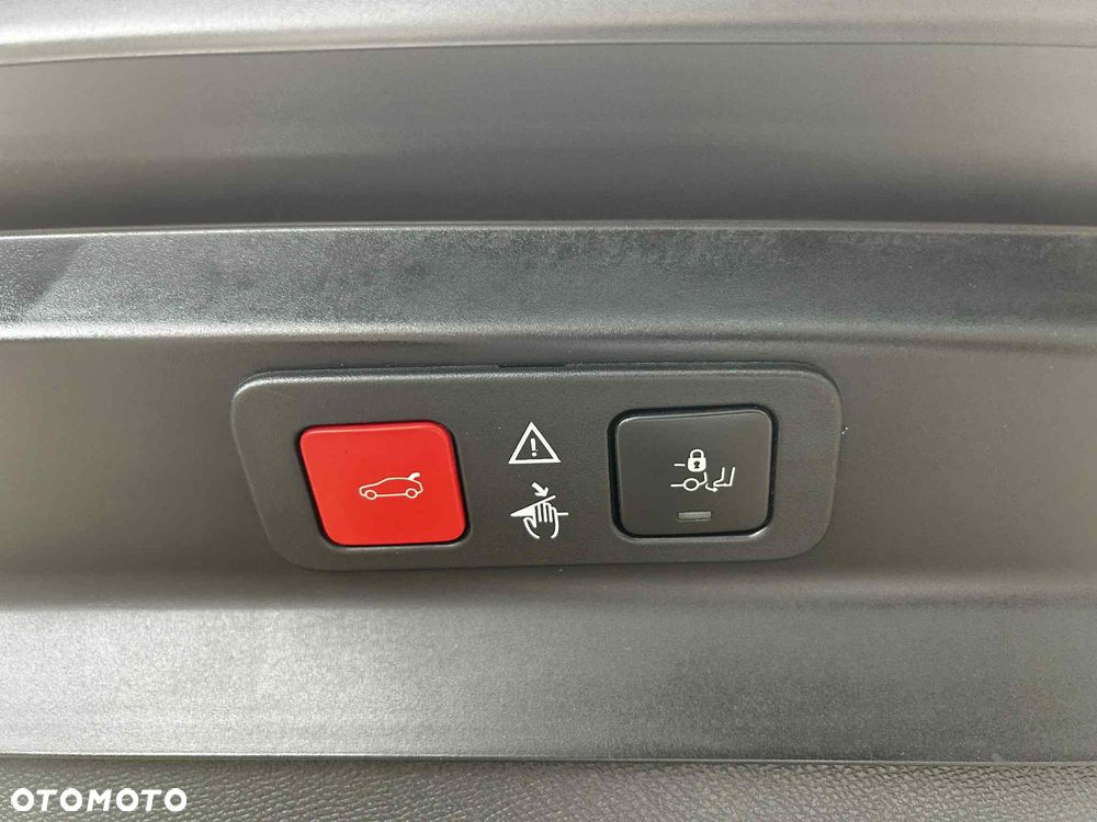 Peugeot 5008 1.5 BlueHDi GT S&S EAT8 - 36