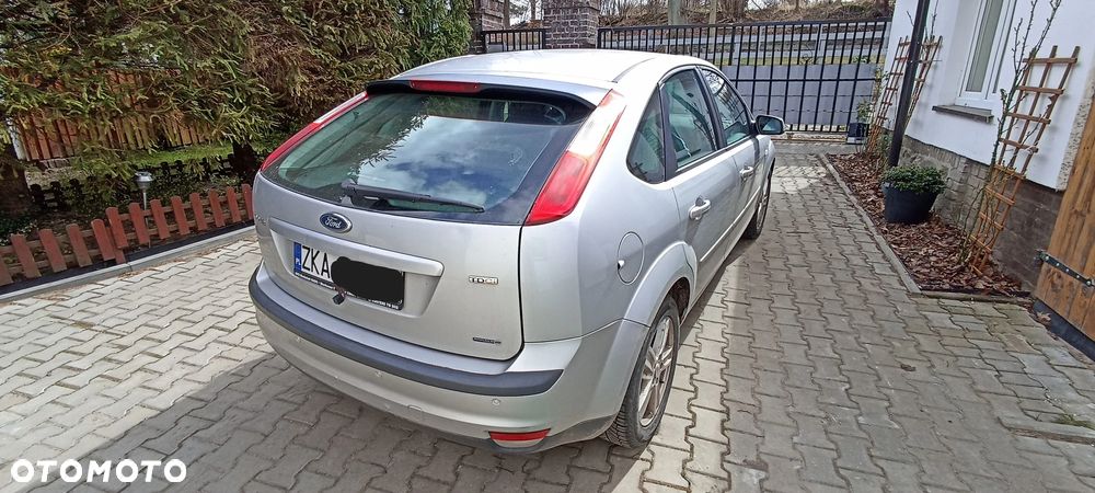 Ford Focus 1.6 TDCi DPF Ambiente - 4