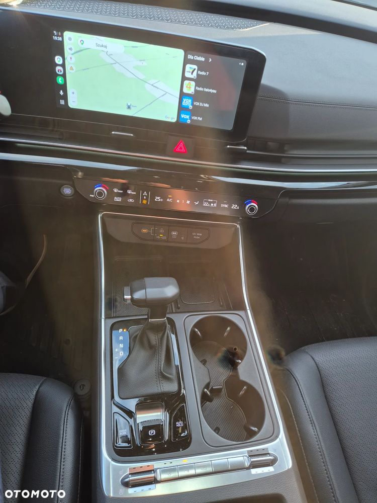 Kia Carnival - 7