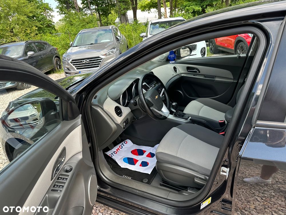 Chevrolet Cruze - 14