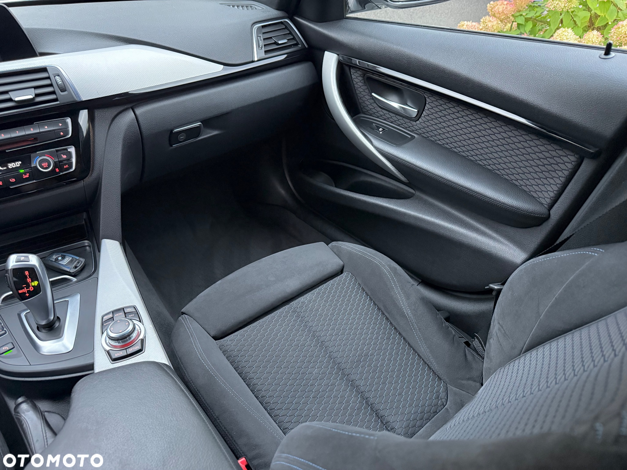 BMW Seria 3 320d Touring M Sport - 17