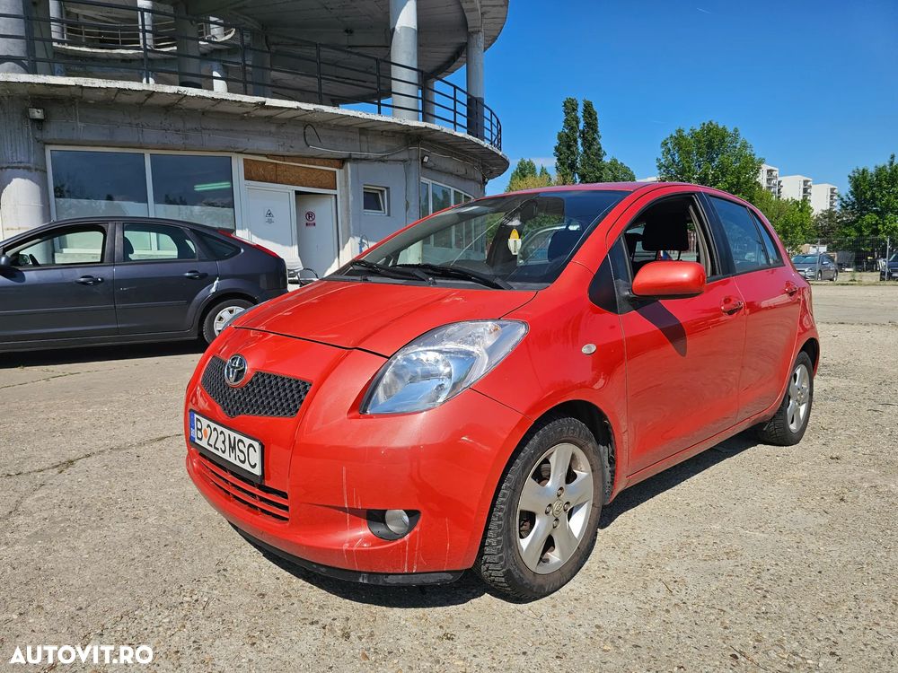 Toyota Yaris 1.3 Luna - 1