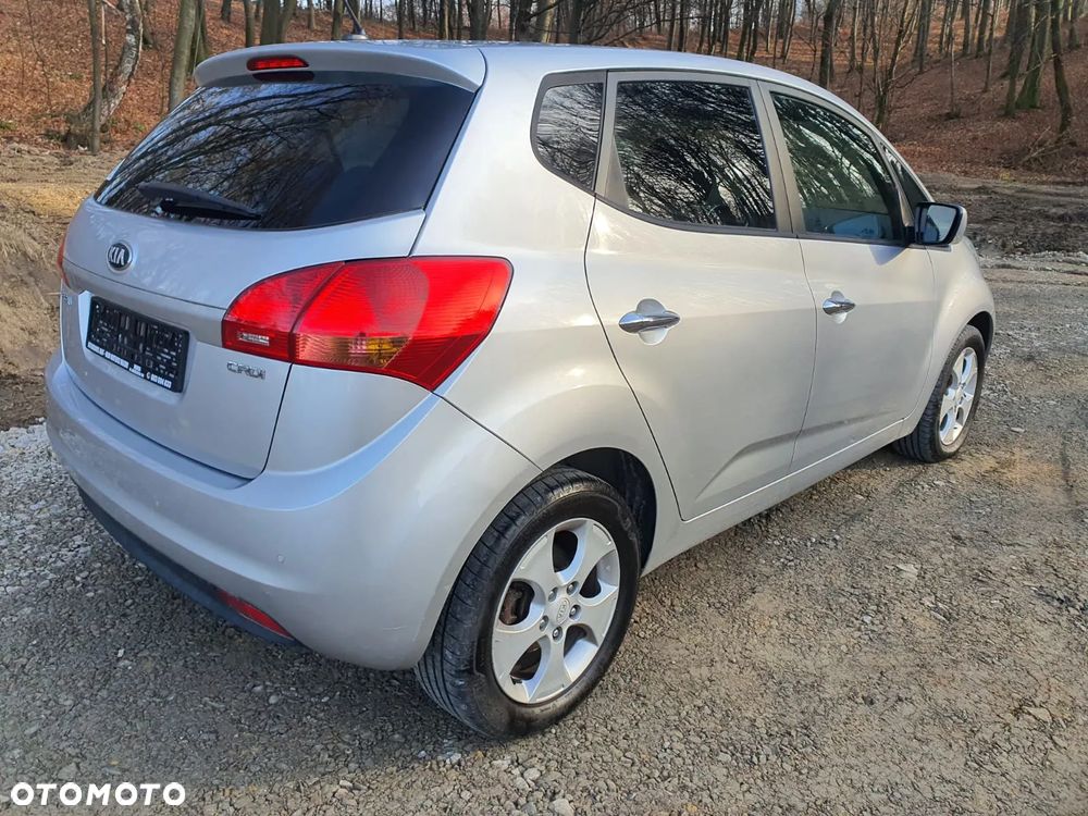 Kia Venga 1.6 CRDi 128 Dream Team Edition - 5