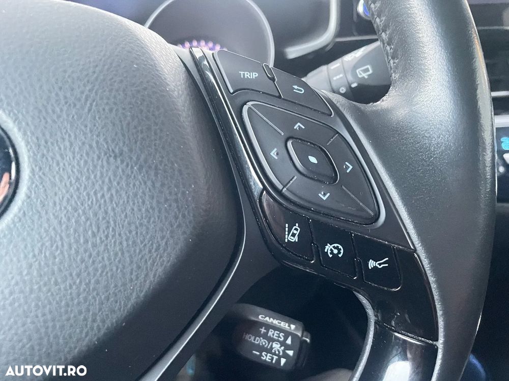 Toyota C-HR 1.8 HSD 122 CP 4x2 CVT Core - 8