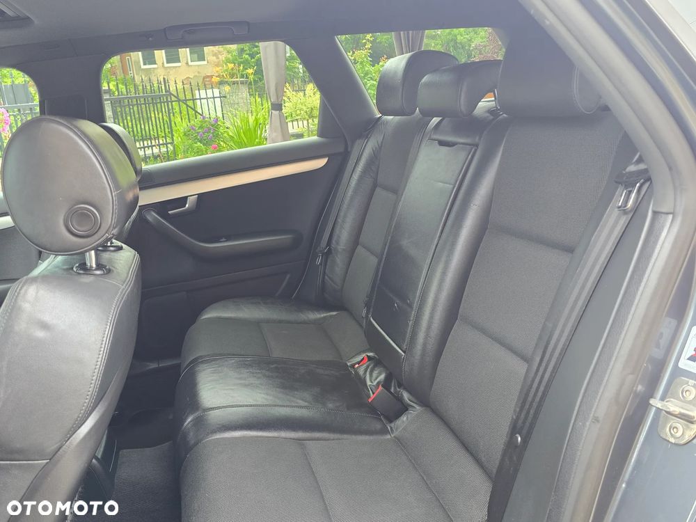 Audi A4 Avant 2.0 TDI - 19