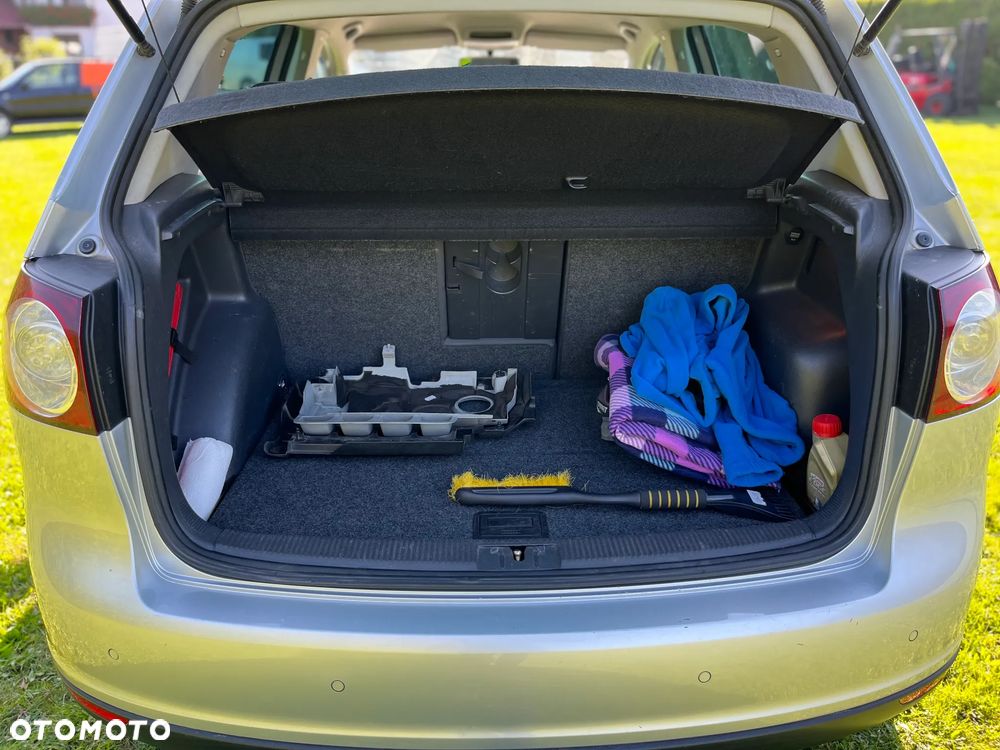 Volkswagen Golf Plus - 15