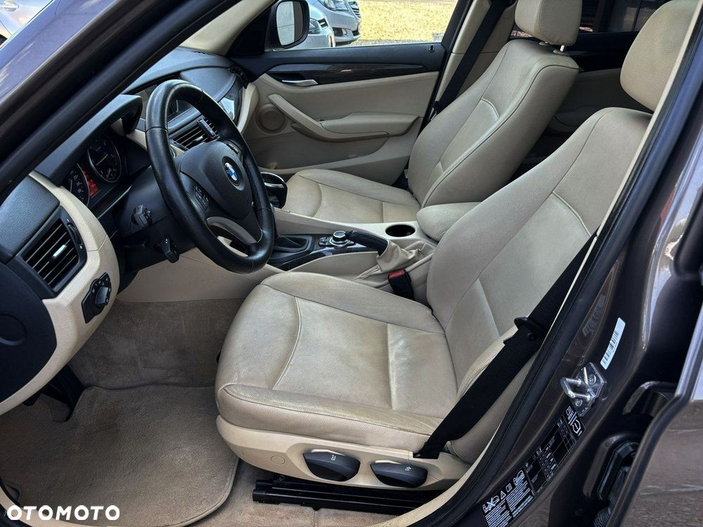 BMW X1 xDrive20d - 14