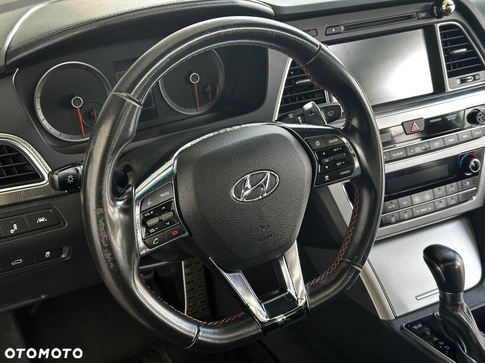 Hyundai Sonata - 15