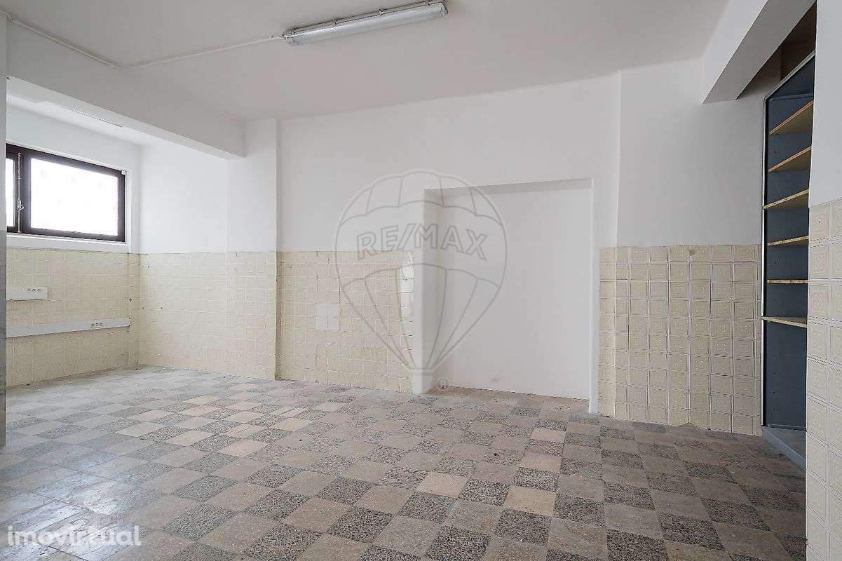 Armazém  para arrendamento - Grande imagem: 5/12