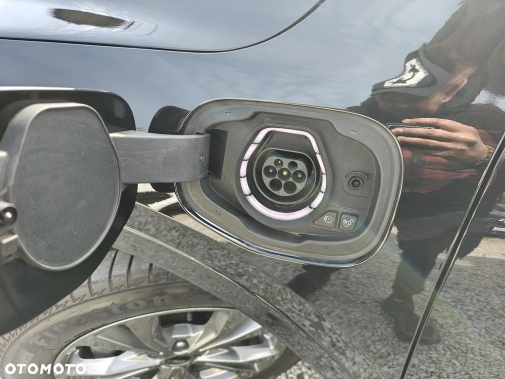 Ford Kuga 2.5 Duratec PHEV ST-LINE - 12