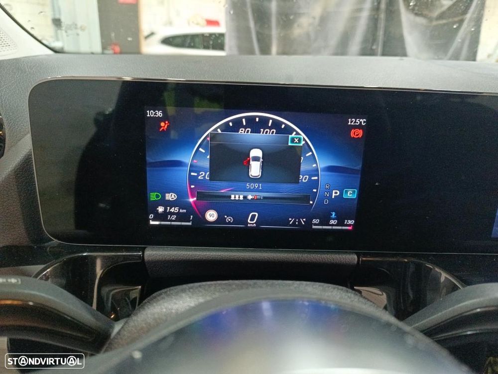 Mercedes-Benz GLA 180 d - 6