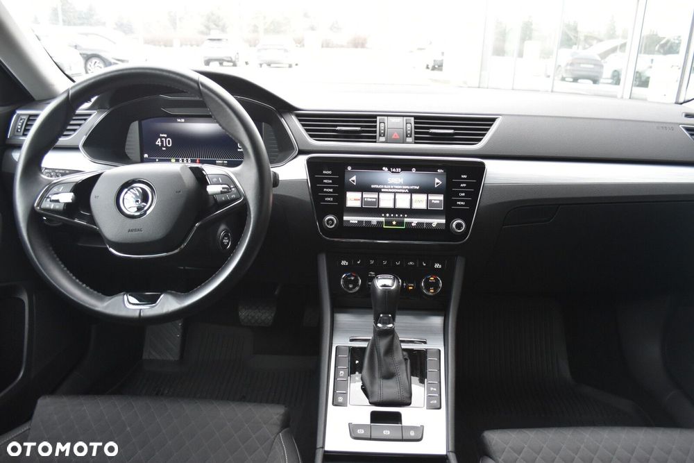 Skoda Superb 2.0 TDI SCR Ambition DSG - 9