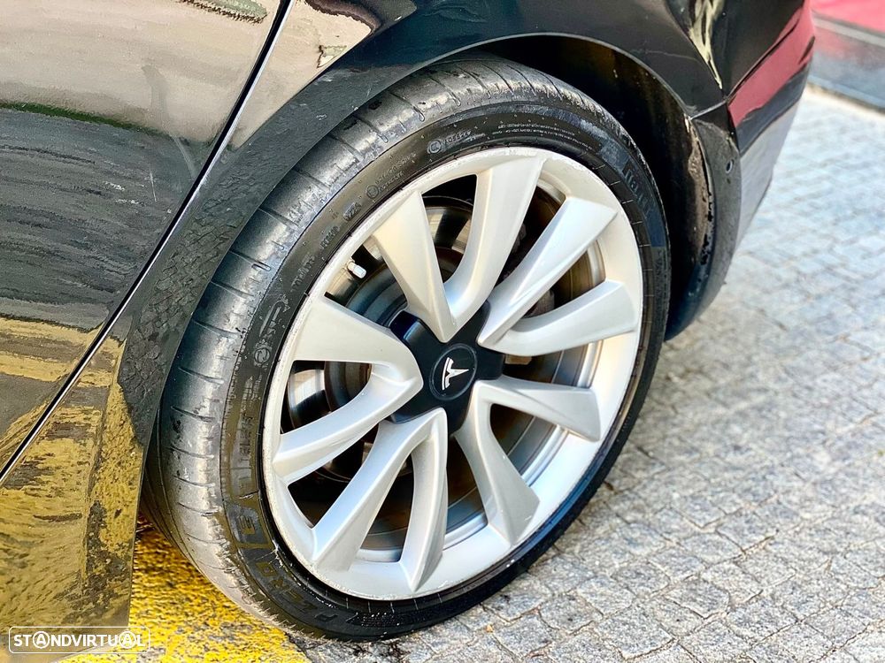 Tesla Model 3 Long-Range Dual Motor AWD - 9