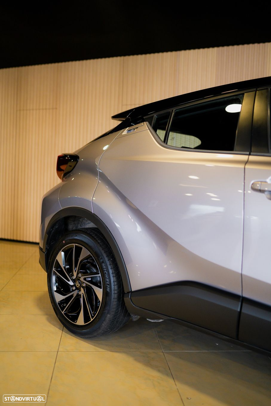 Toyota C-HR 1.8 Hybrid Comfort - 10