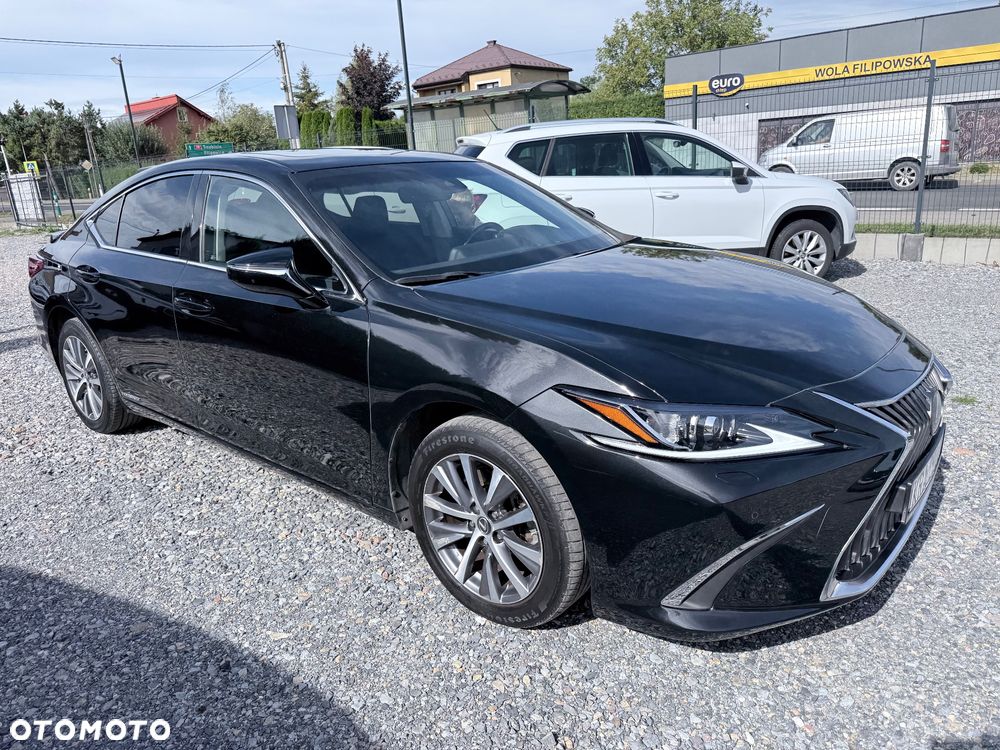 Lexus ES 2021