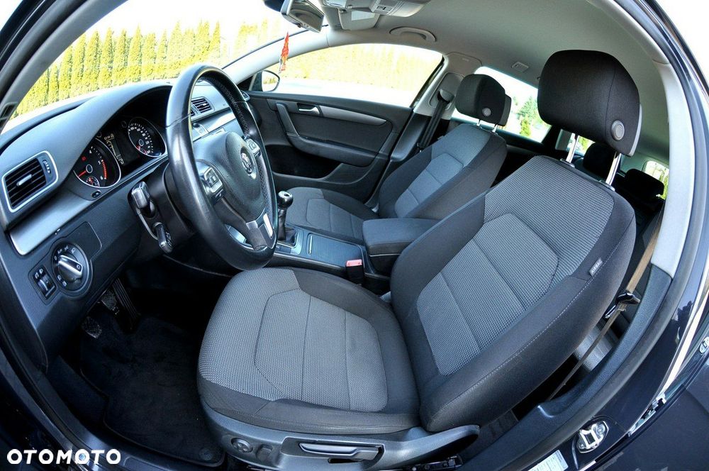 Volkswagen Passat - 7