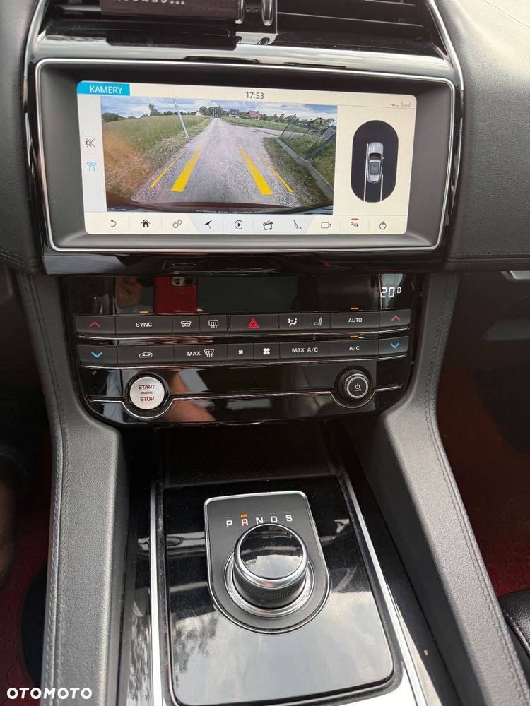 Jaguar F-Pace 2.0 i4P AWD Prestige - 16