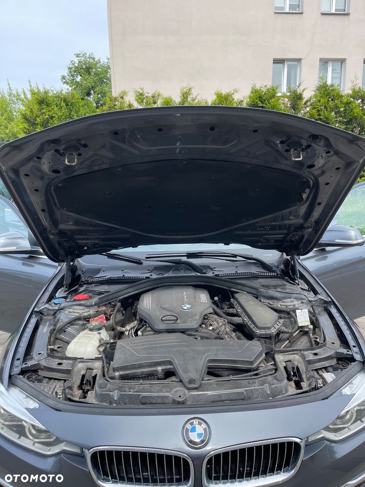 BMW Seria 3 318d Luxury Line - 16