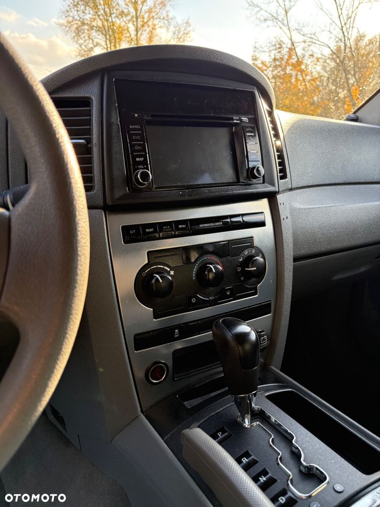 Jeep Grand Cherokee - 20