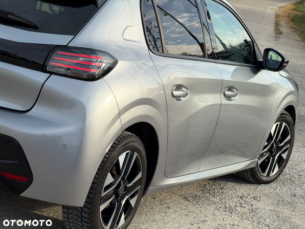 Peugeot 208 1.2 T Business S&S - 19