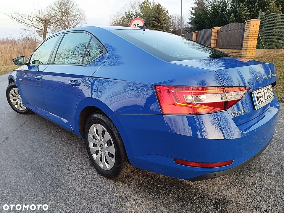 Skoda Superb 2.0 TDI Ambition - 3