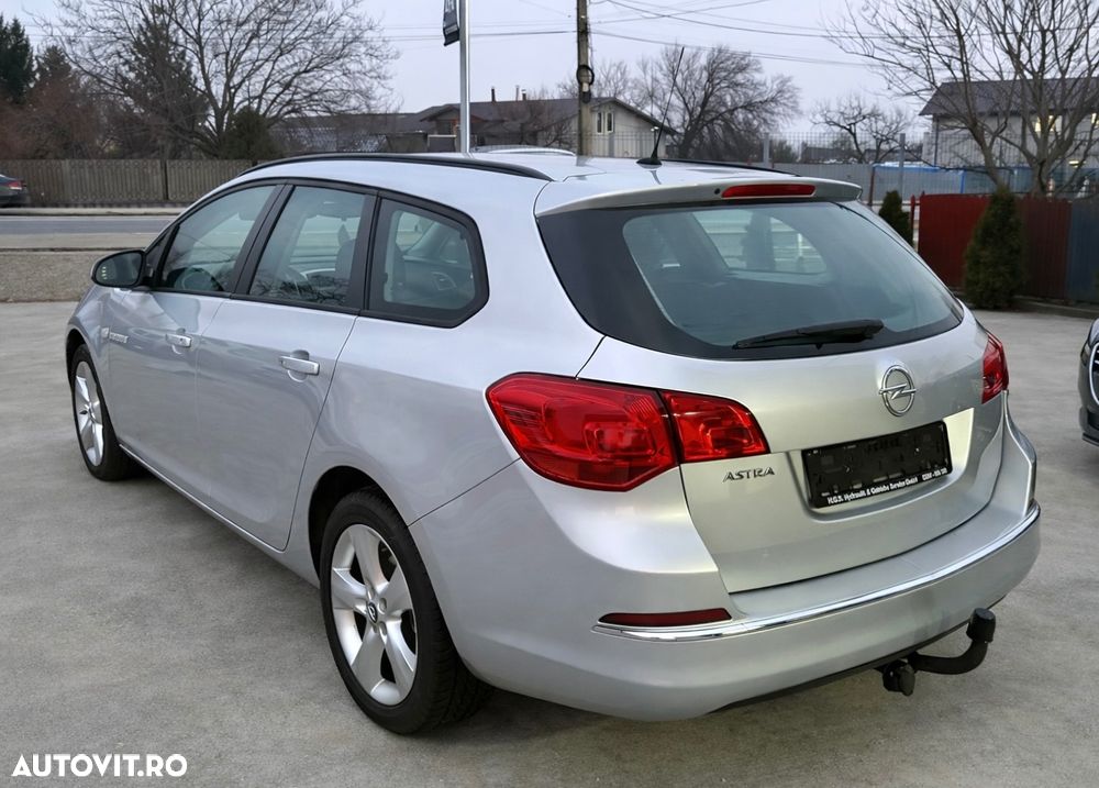 Opel Astra 1.4 Turbo ECOTEC Cosmo - 4