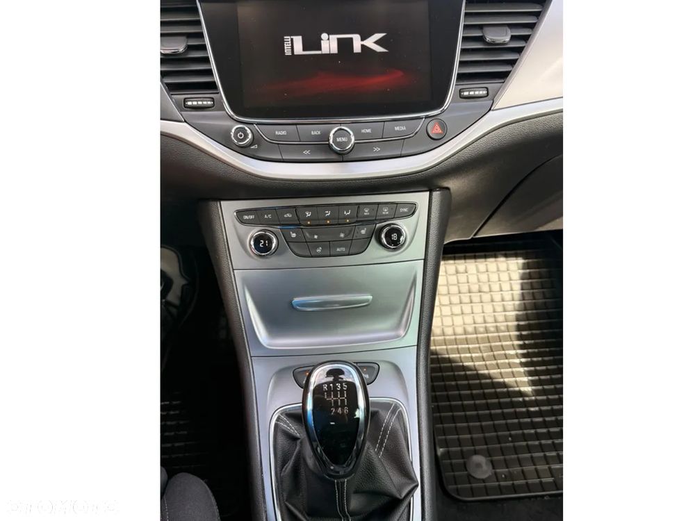 Opel Astra - 16